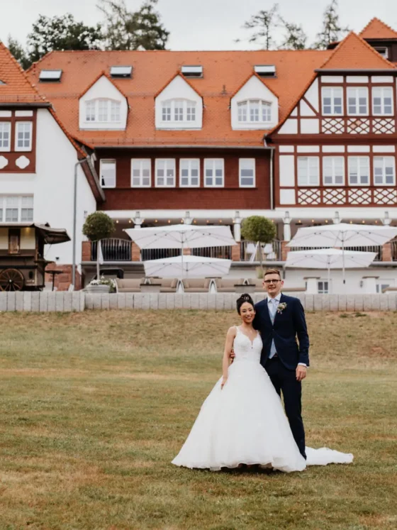 Deutsch-Japanische Hochzeitskultur auf dem Hohen Darsberg