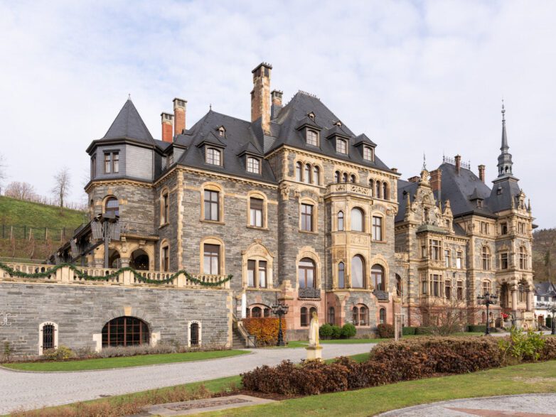 Winterzauber an der Mosel: Als Hochzeitsplaner auf Schloss Lieser