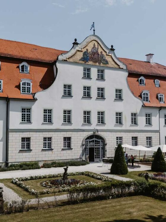 Romantische Schlosshochzeit im Schloss Lautrach mit individueller Hochzeitsplanung