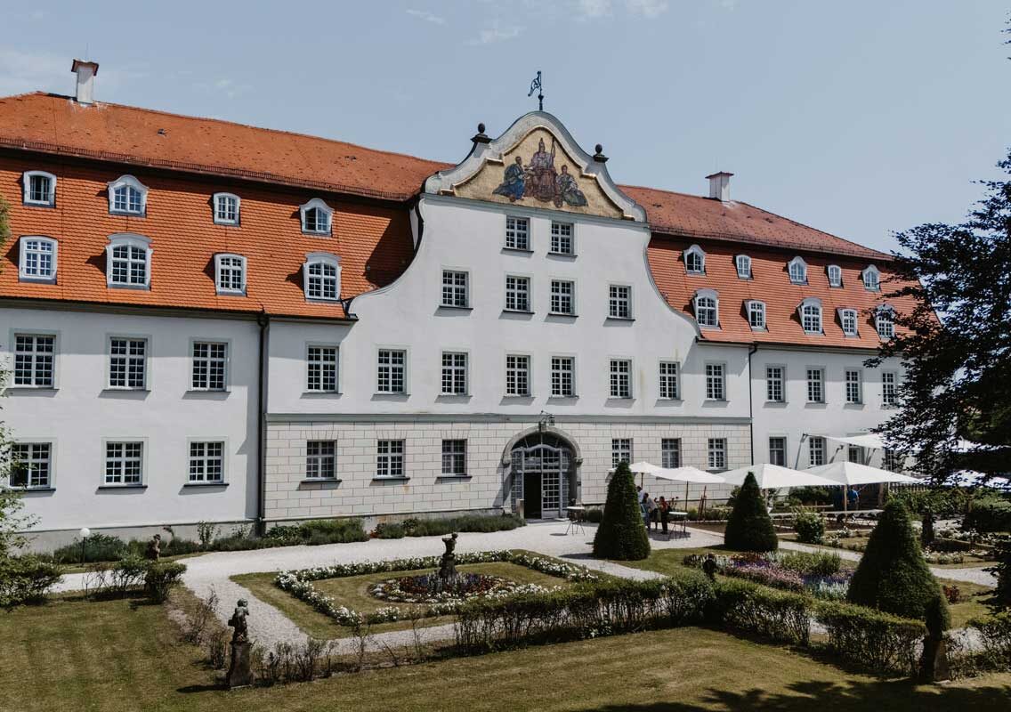 hochzeit-schloss-lautrach-laura-patrik-weddingplanner-hochzeitsplaner-titelbild