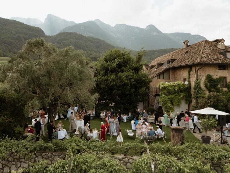 hochzeit-seehof-keller-suedtirol-italien-weddingplanner-hochzeitsplaner-apero-gesellschaft