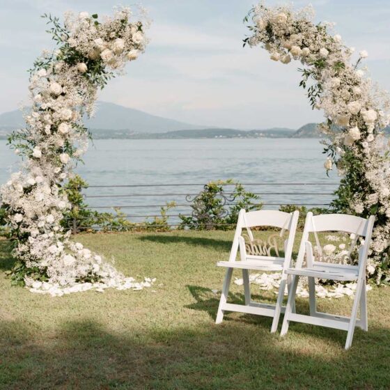 Elegante Gartenhochzeit in einer privaten Villa – Hochzeitsplanung am Luganer See